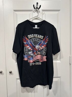 250 Years Eagle Graphic Crewneck T-Shirt - Black